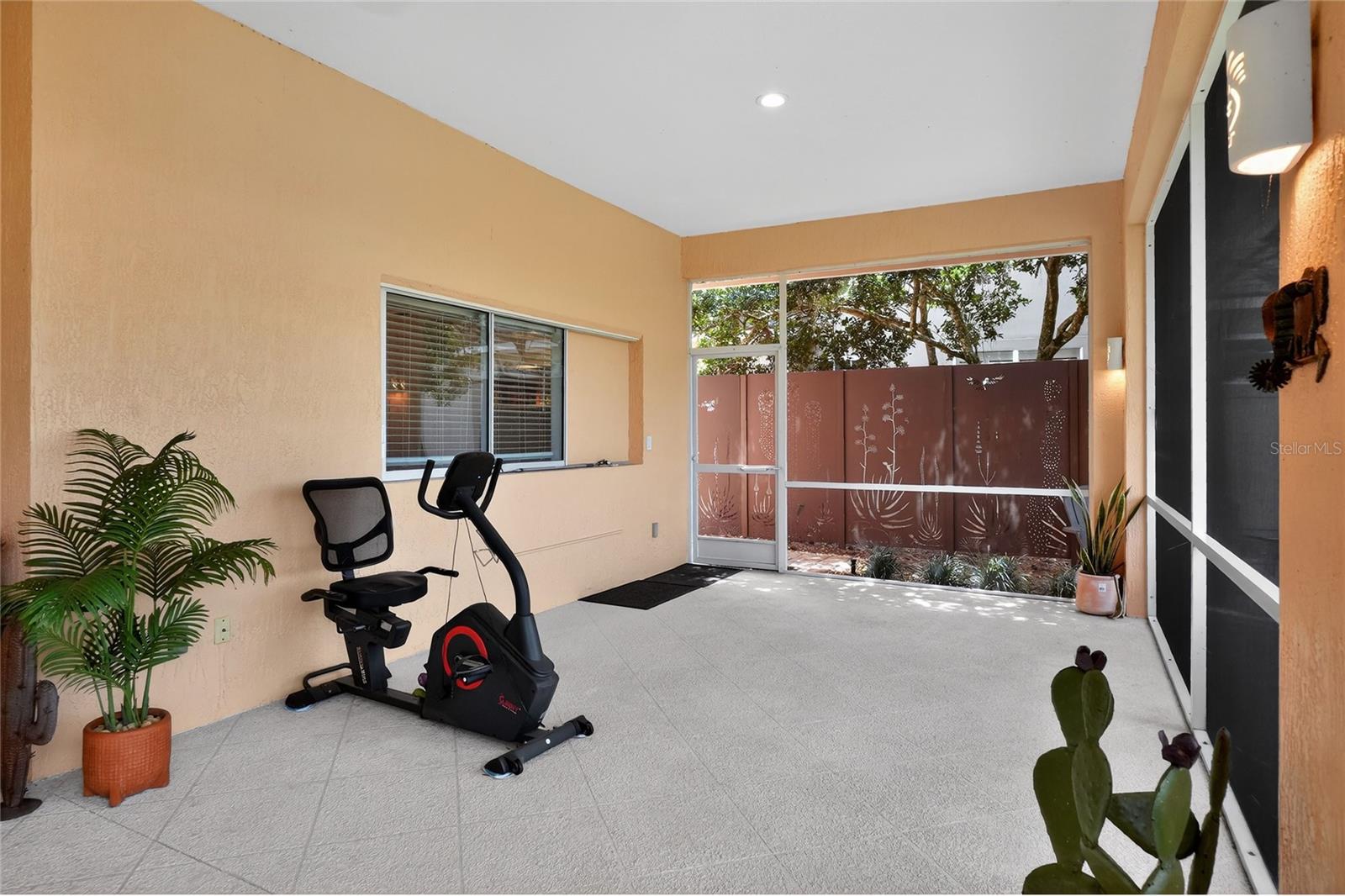 Image 53 of 75 For 2968 Plantation Road