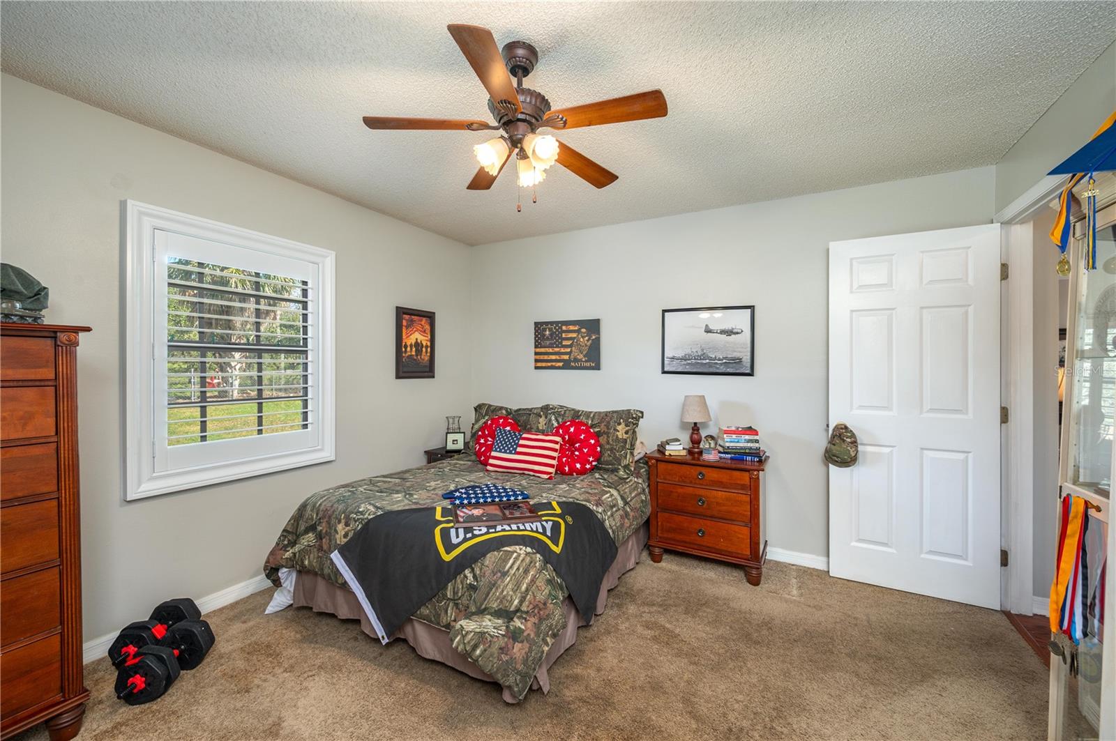 Image 28 of 50 For 334 Palmview Circle N