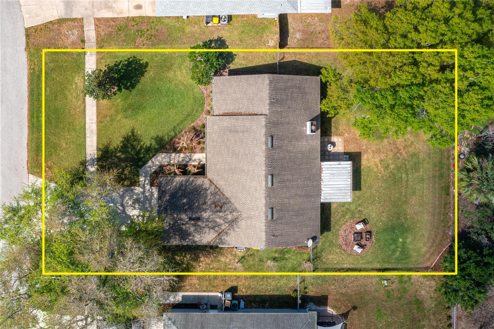 Image 44 of 50 For 334 Palmview Circle N