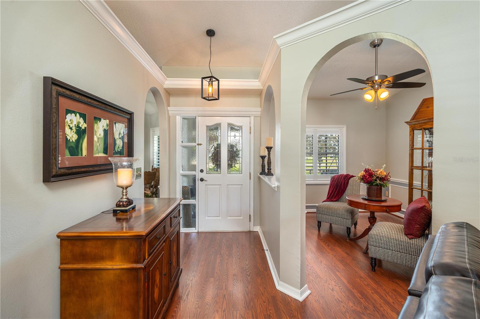 Image 7 of 50 For 334 Palmview Circle N