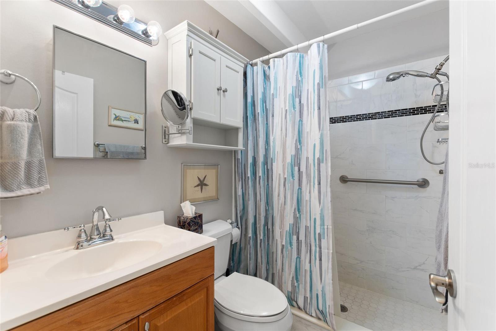 Image 19 of 72 For 1919 Club Circle