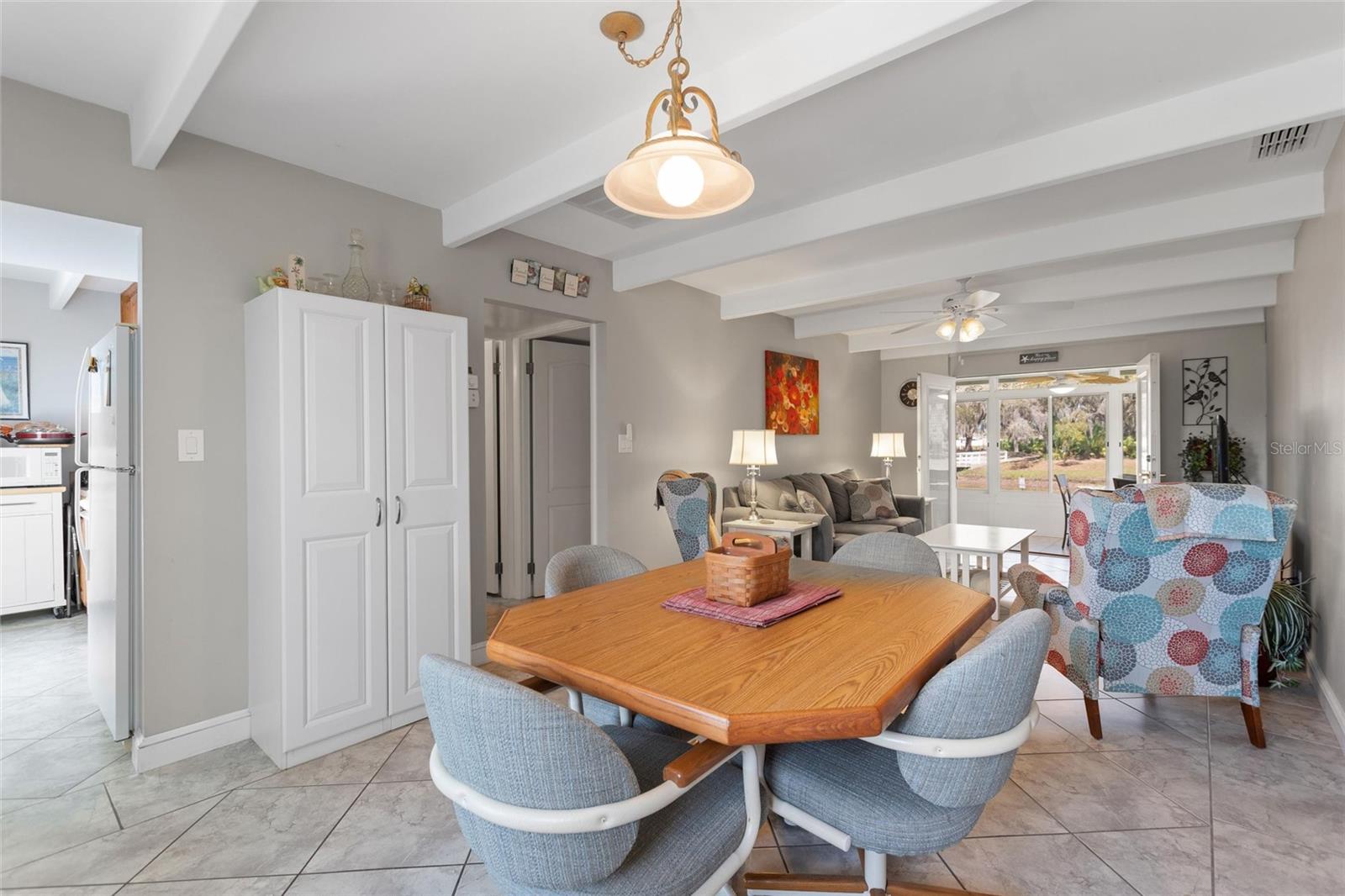 Image 2 of 72 For 1919 Club Circle