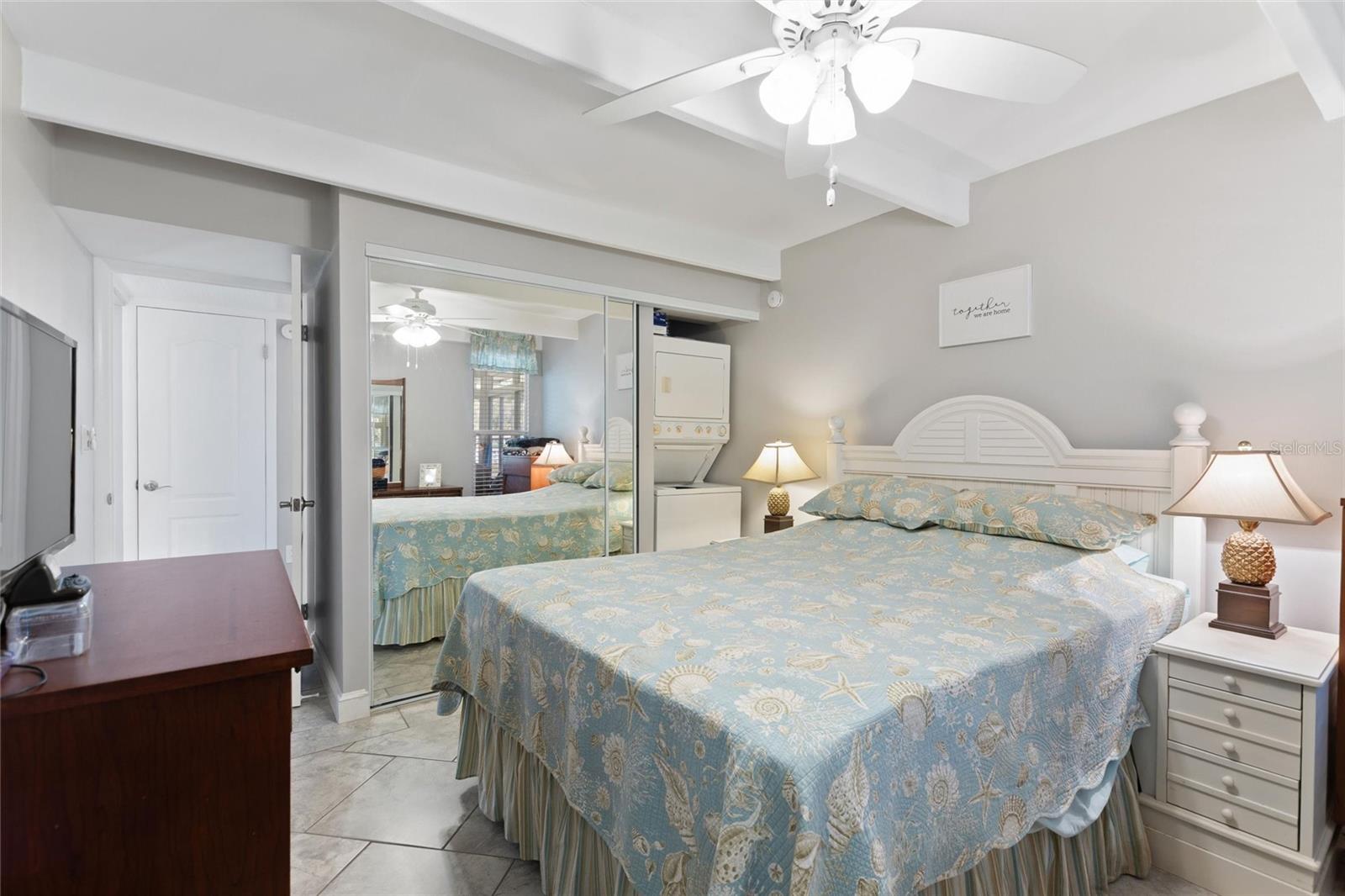 Image 22 of 72 For 1919 Club Circle