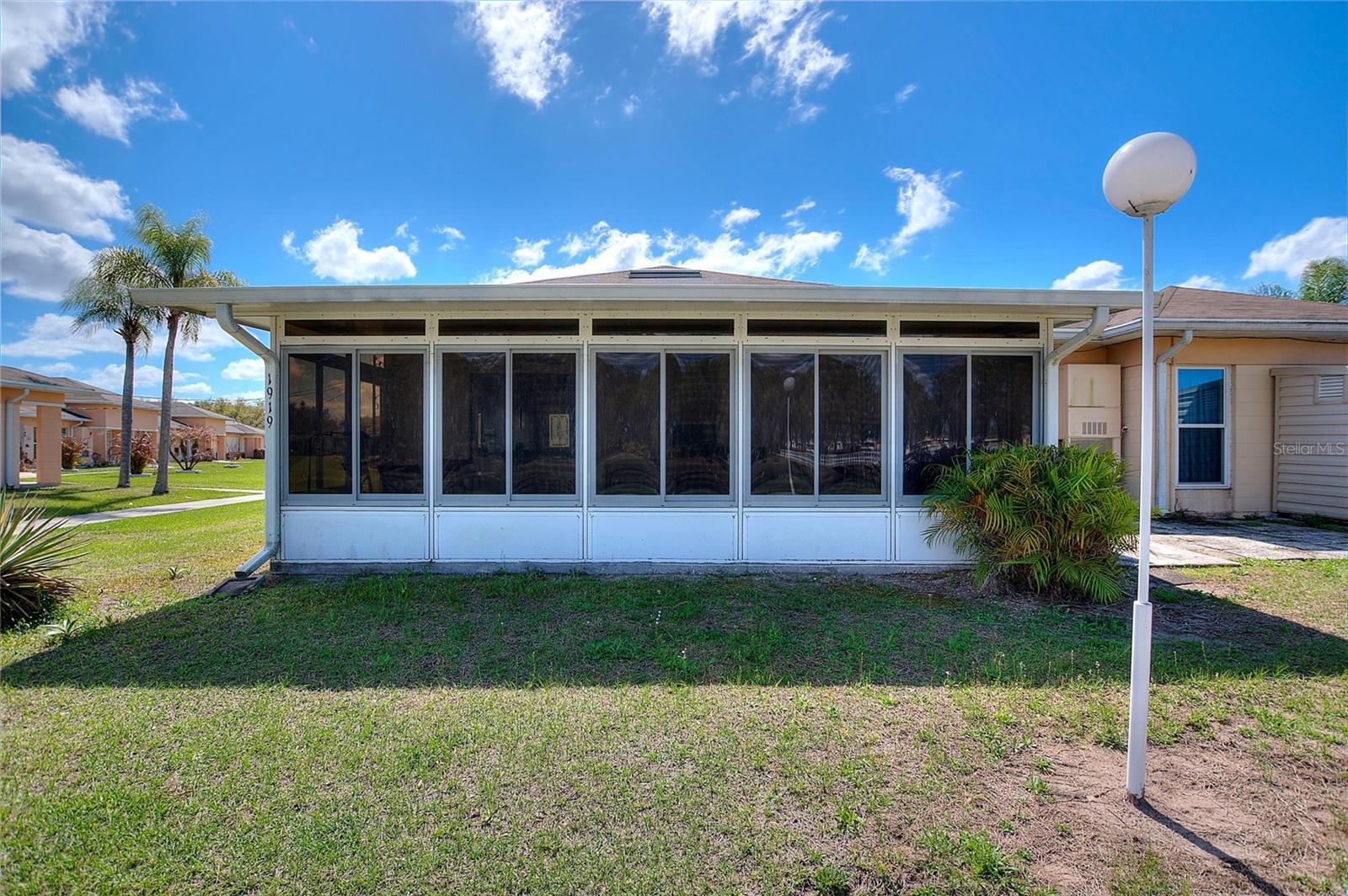 Image 9 of 72 For 1919 Club Circle