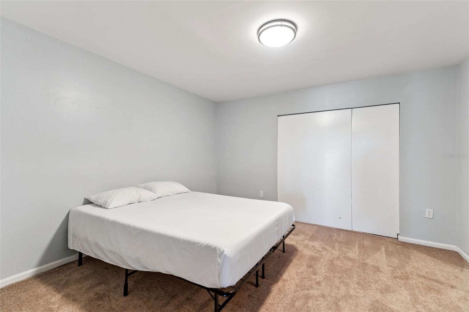 Image 17 of 37 For 210 La Casa  210