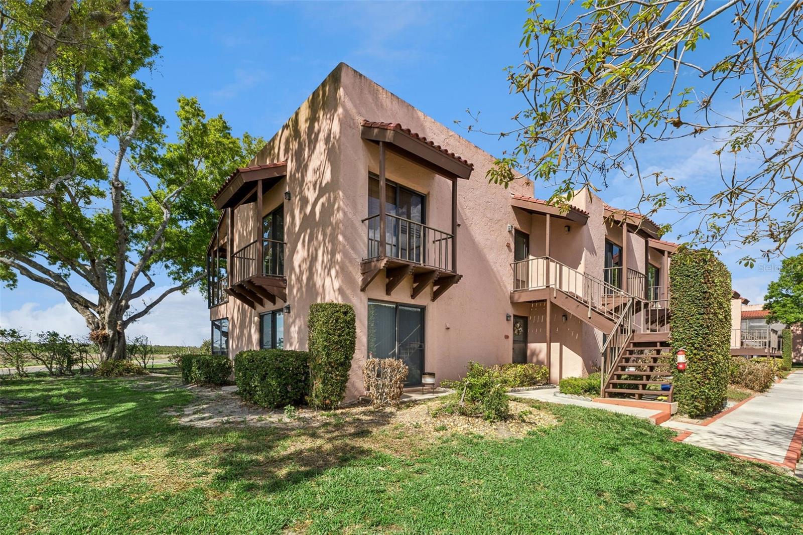 Image 2 of 37 For 210 La Casa  210