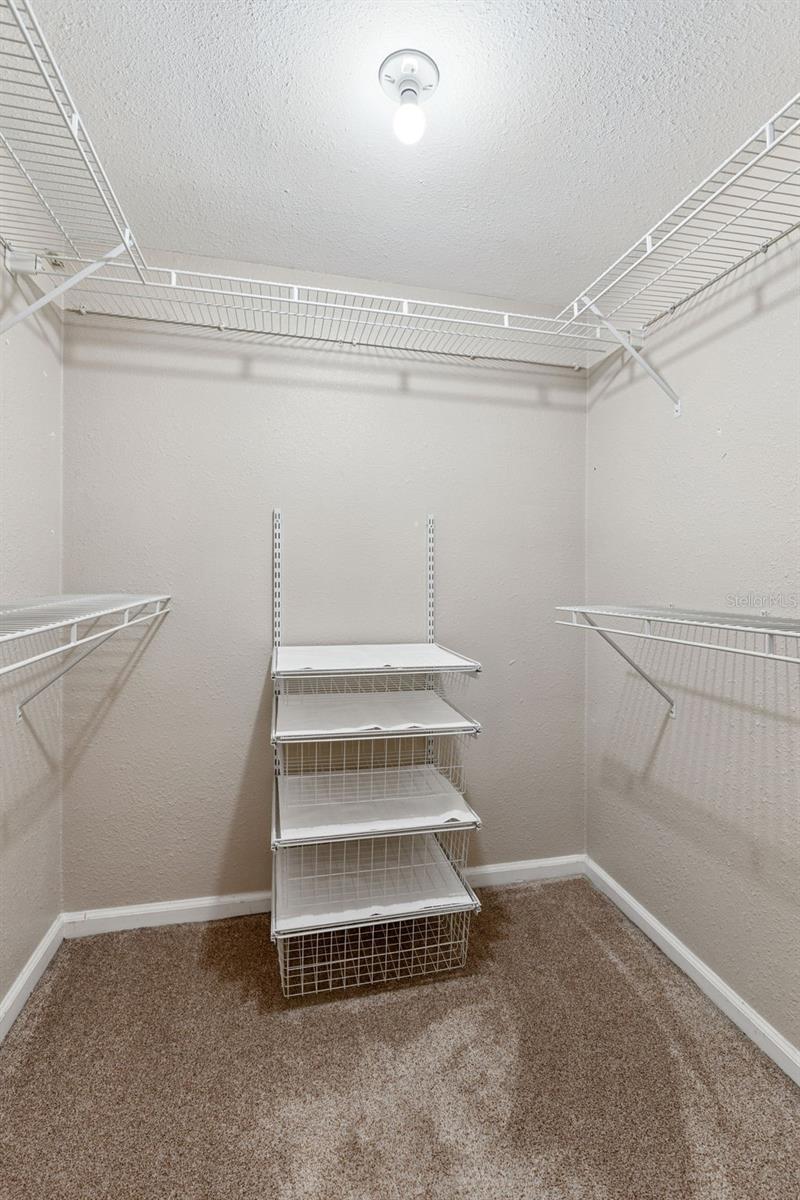 Image 25 of 37 For 210 La Casa  210