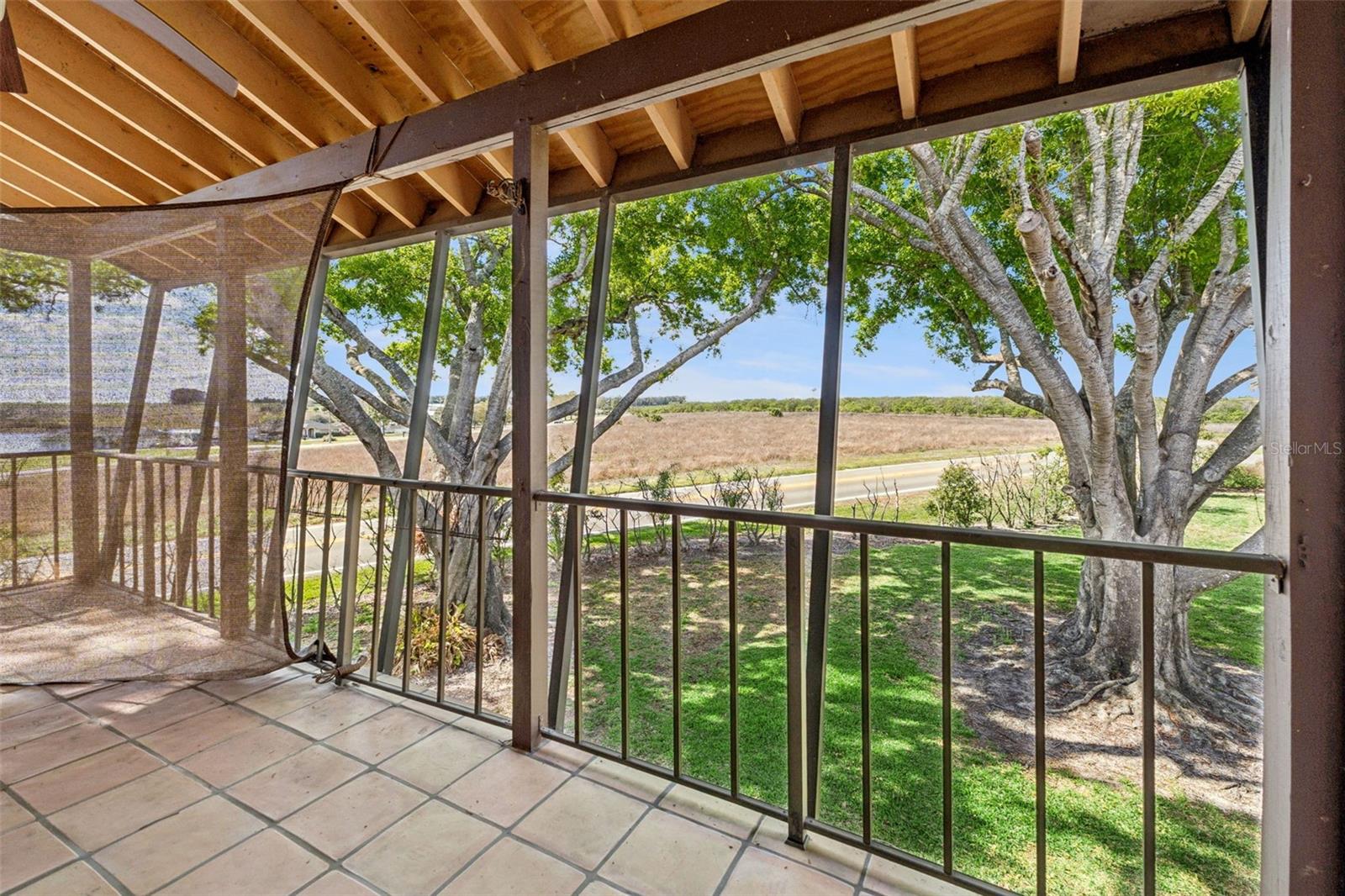 Image 27 of 37 For 210 La Casa  210