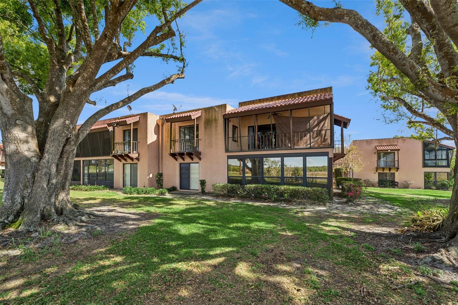 Image 31 of 37 For 210 La Casa  210