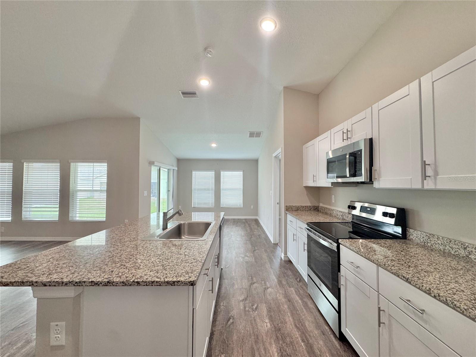 Image 10 of 42 For 1580 Axel Circle