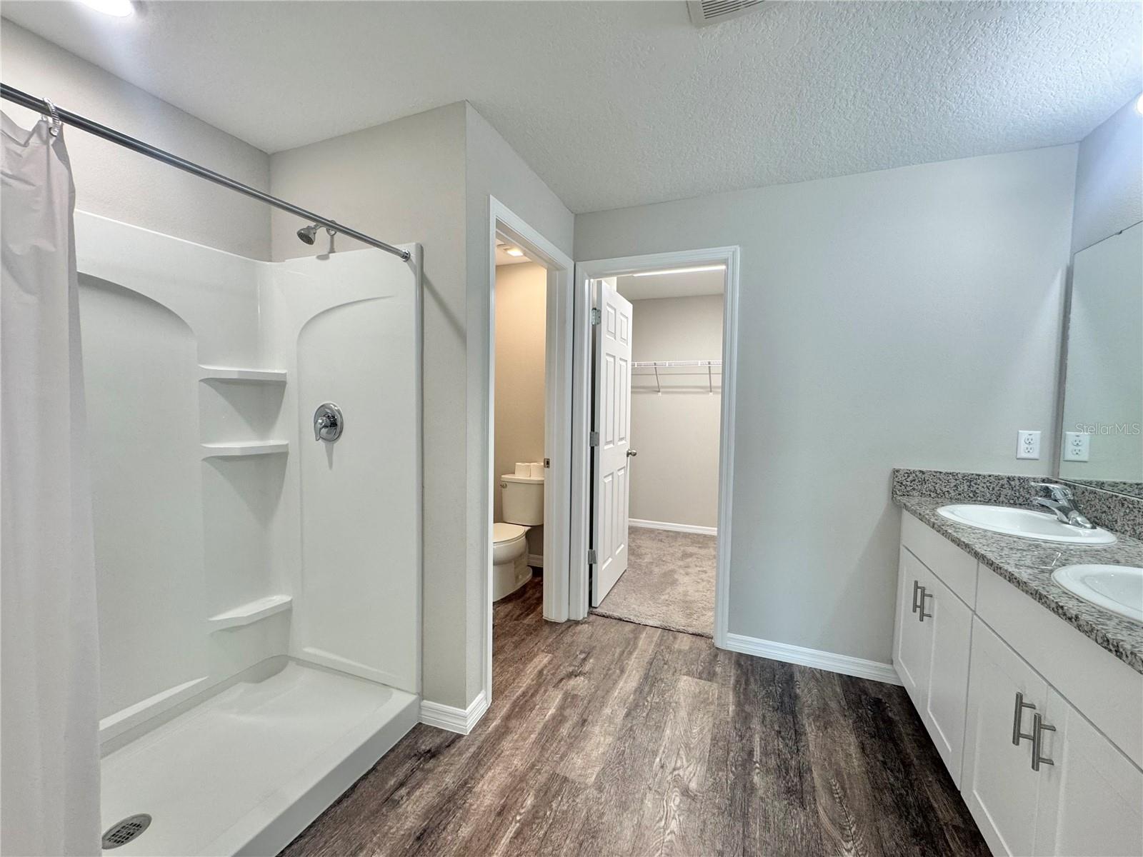 Image 16 of 42 For 1580 Axel Circle