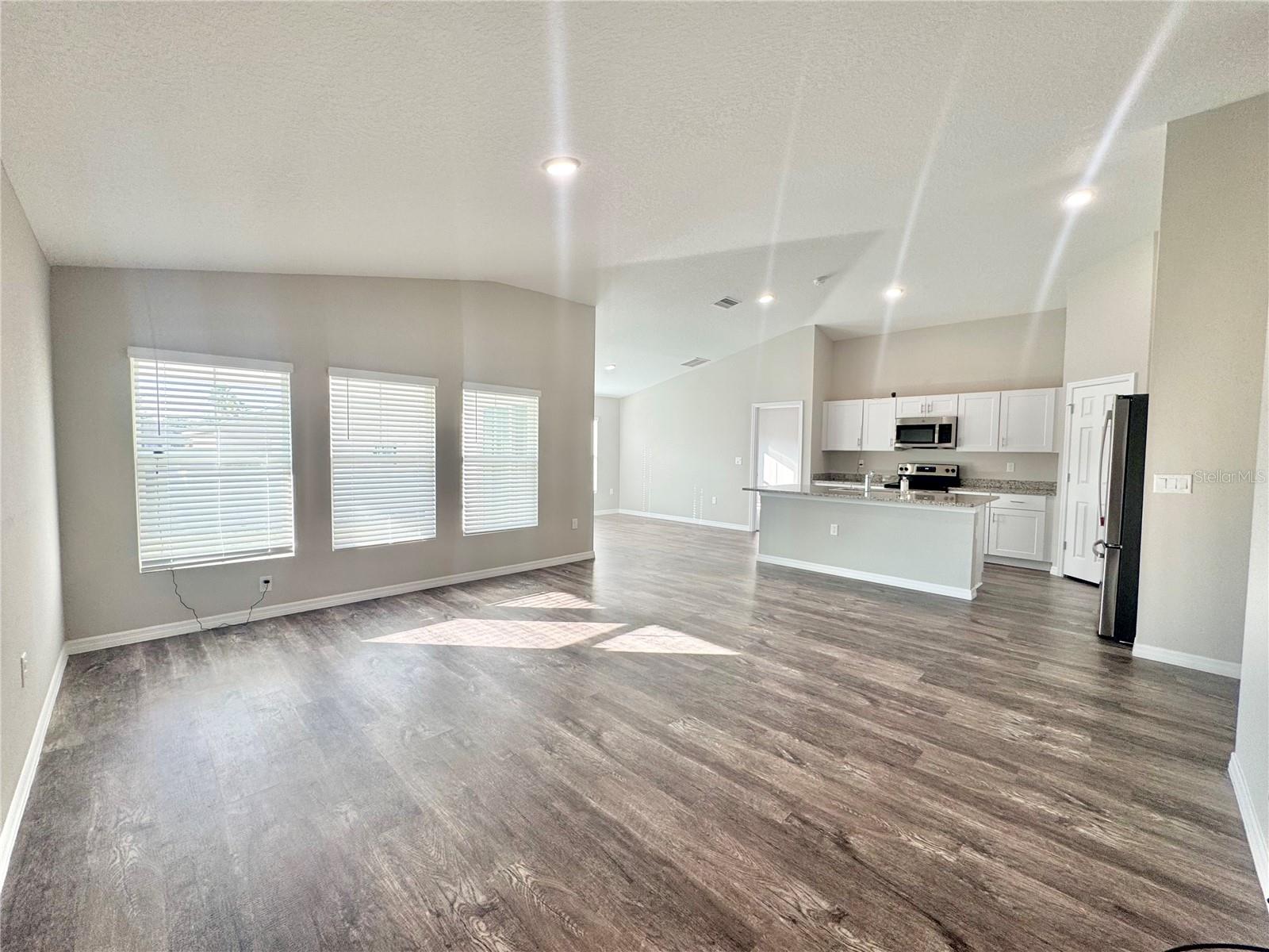 Image 5 of 42 For 1580 Axel Circle