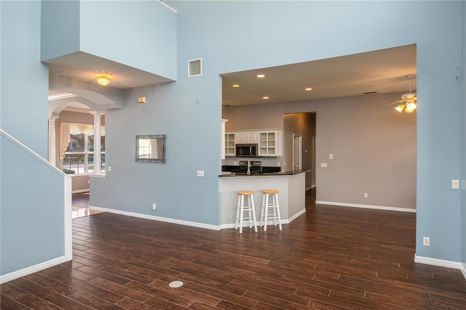 Image 15 of 48 For 329 Hamilton Shores Drive Ne