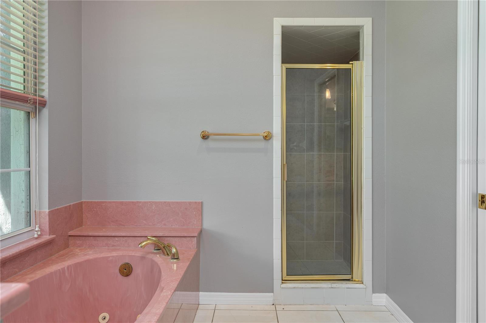 Image 28 of 48 For 329 Hamilton Shores Drive Ne