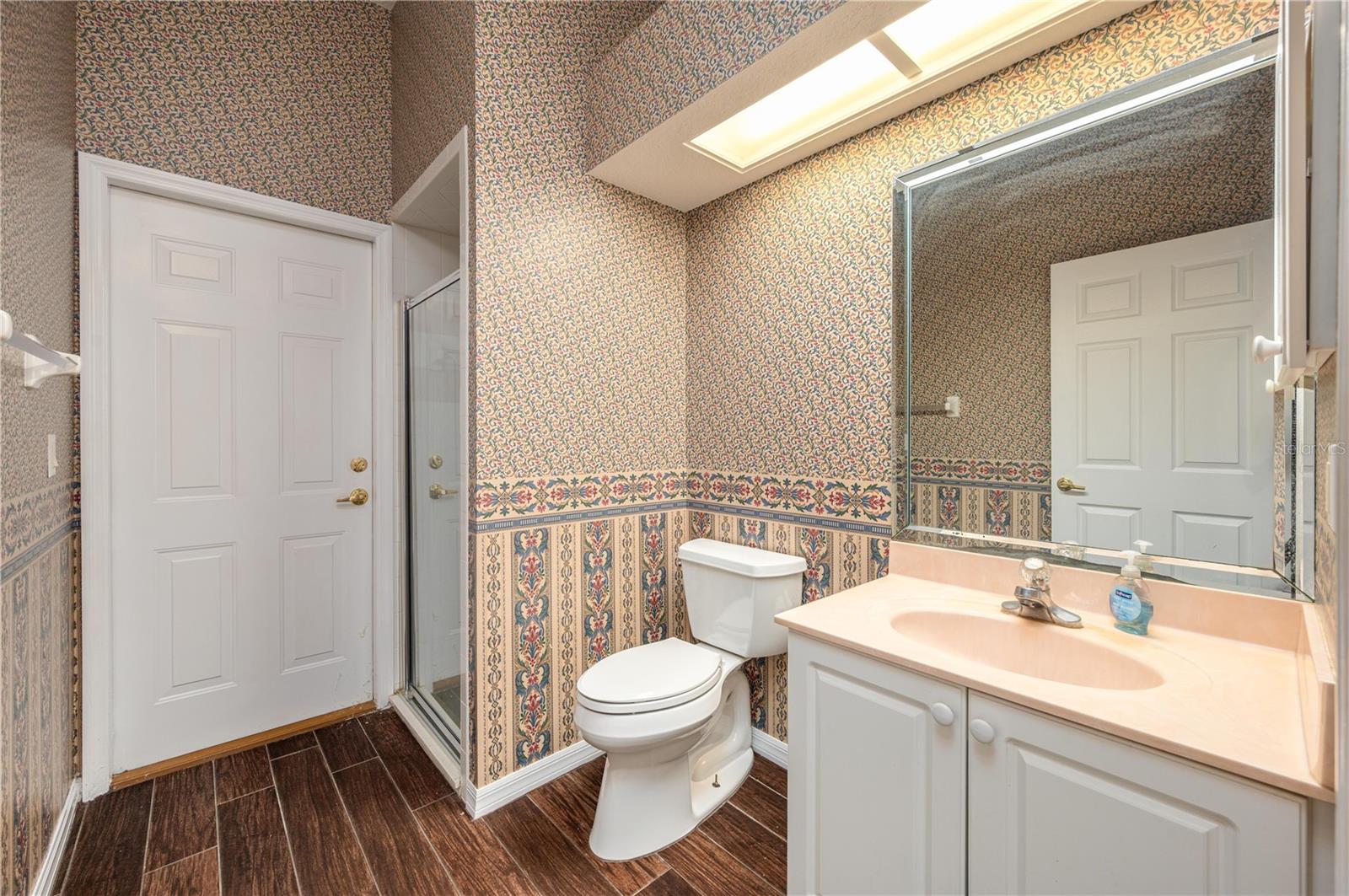 Image 32 of 48 For 329 Hamilton Shores Drive Ne