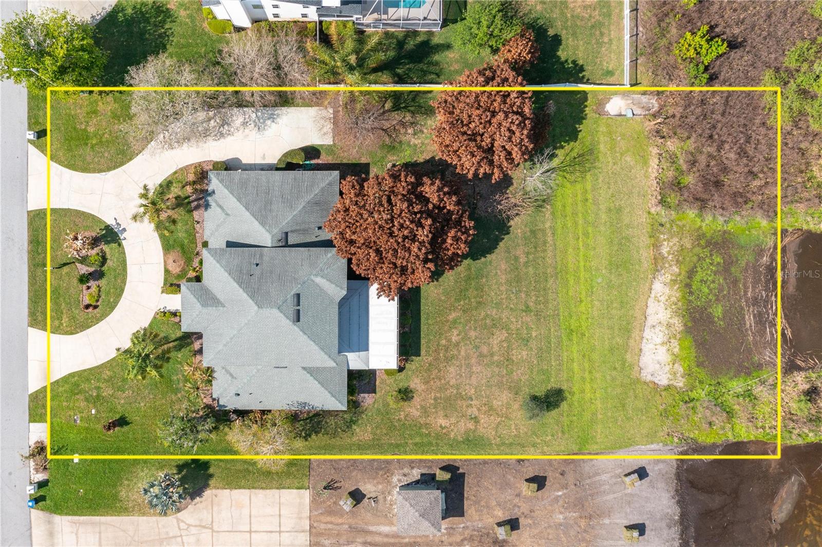 Image 6 of 48 For 329 Hamilton Shores Drive Ne