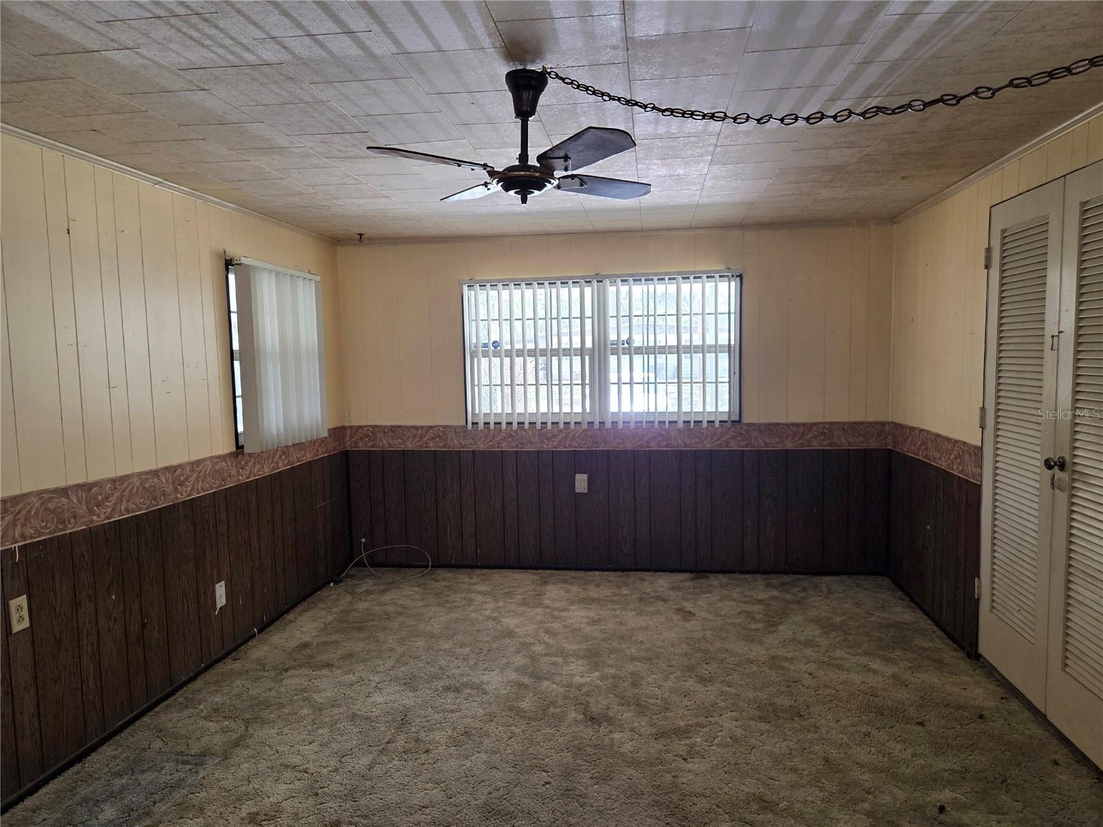 Image 10 of 33 For 640 Forrest Dr