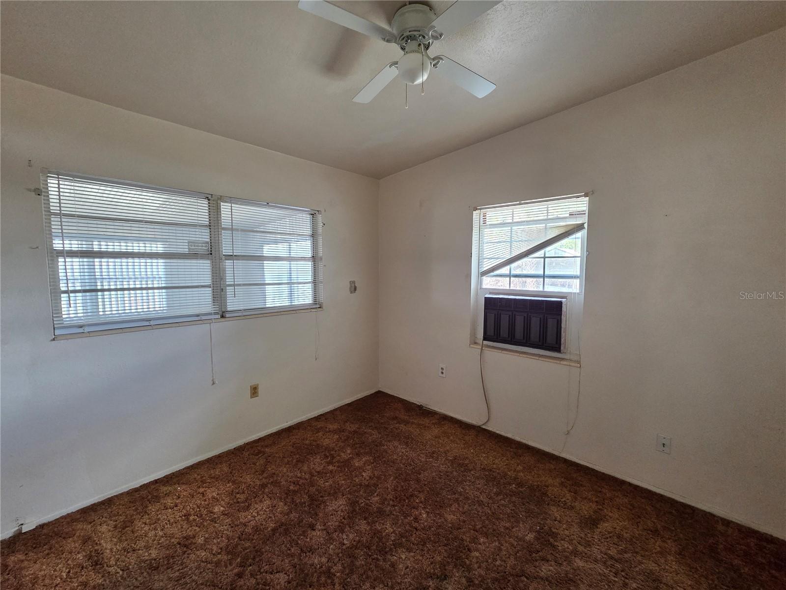 Image 14 of 33 For 640 Forrest Dr