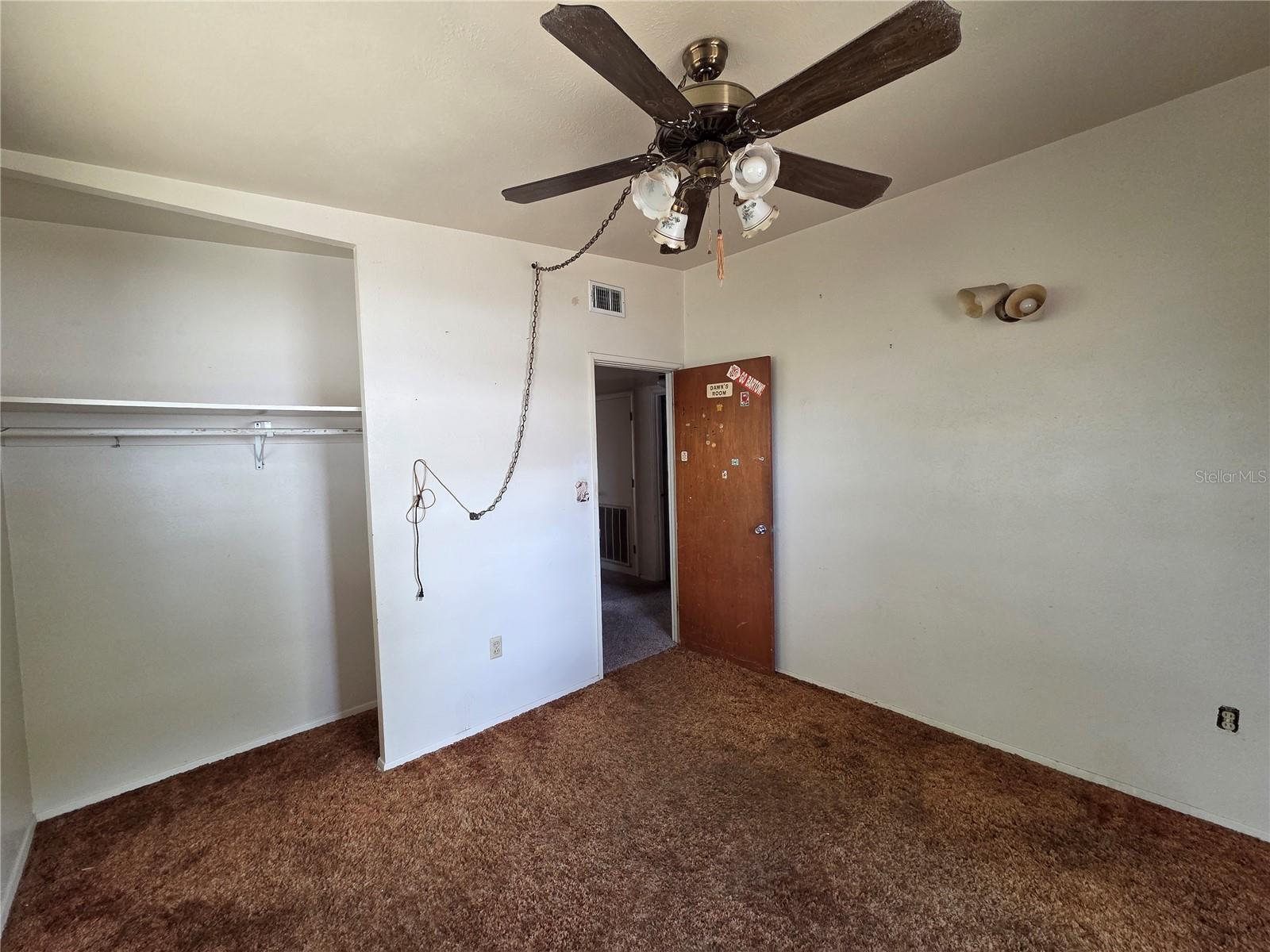 Image 16 of 33 For 640 Forrest Dr