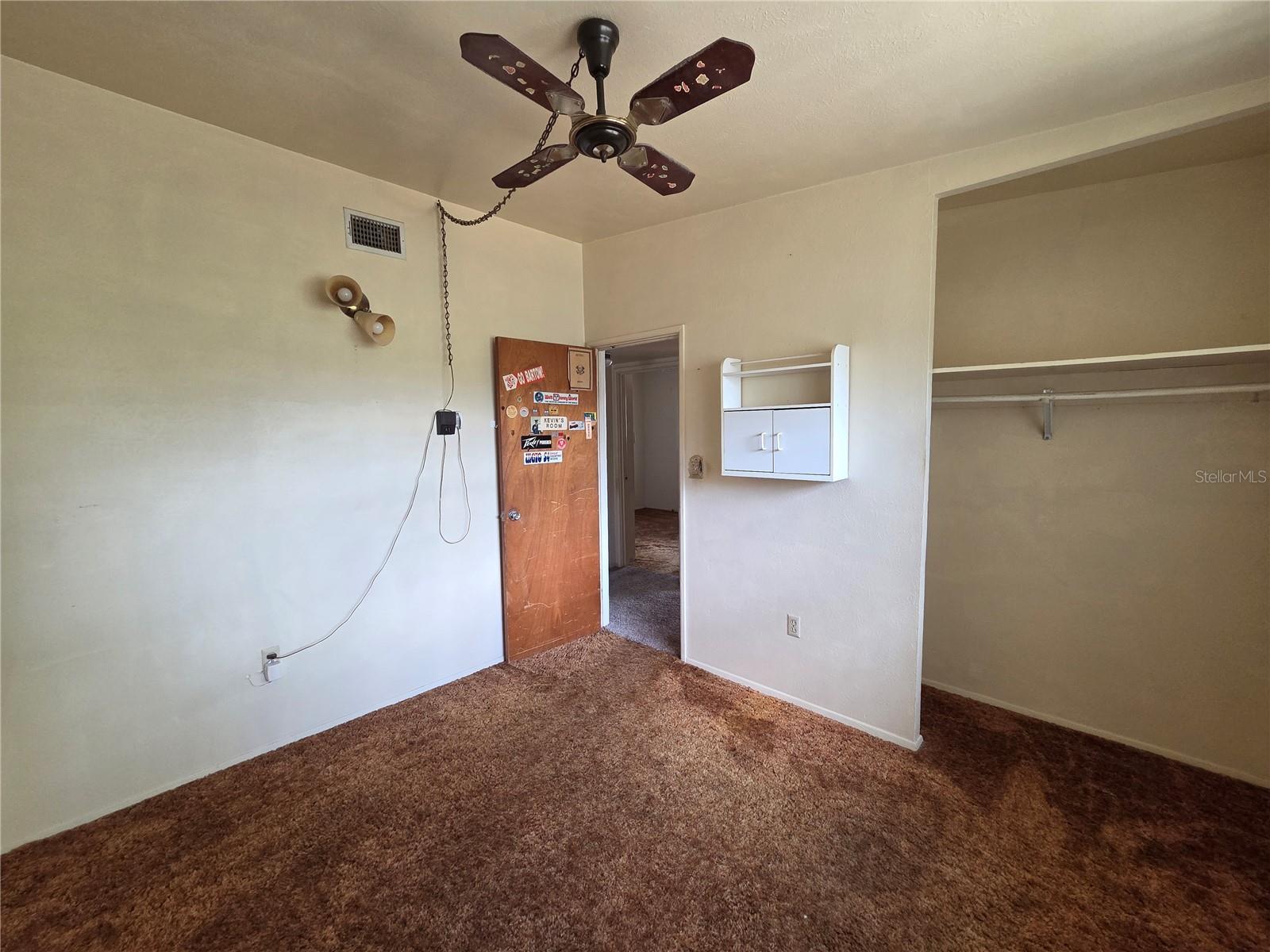 Image 19 of 33 For 640 Forrest Dr