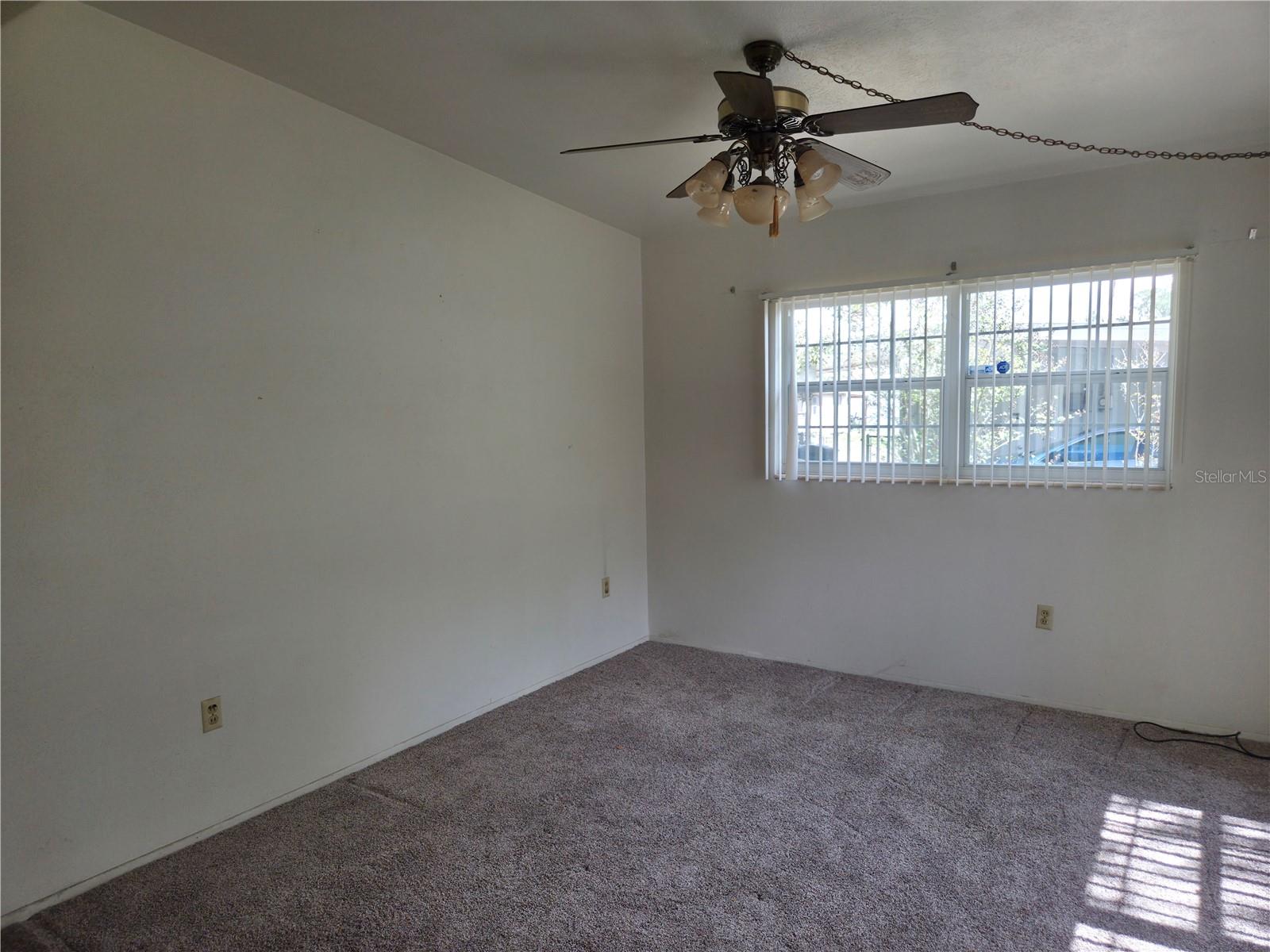 Image 2 of 33 For 640 Forrest Dr