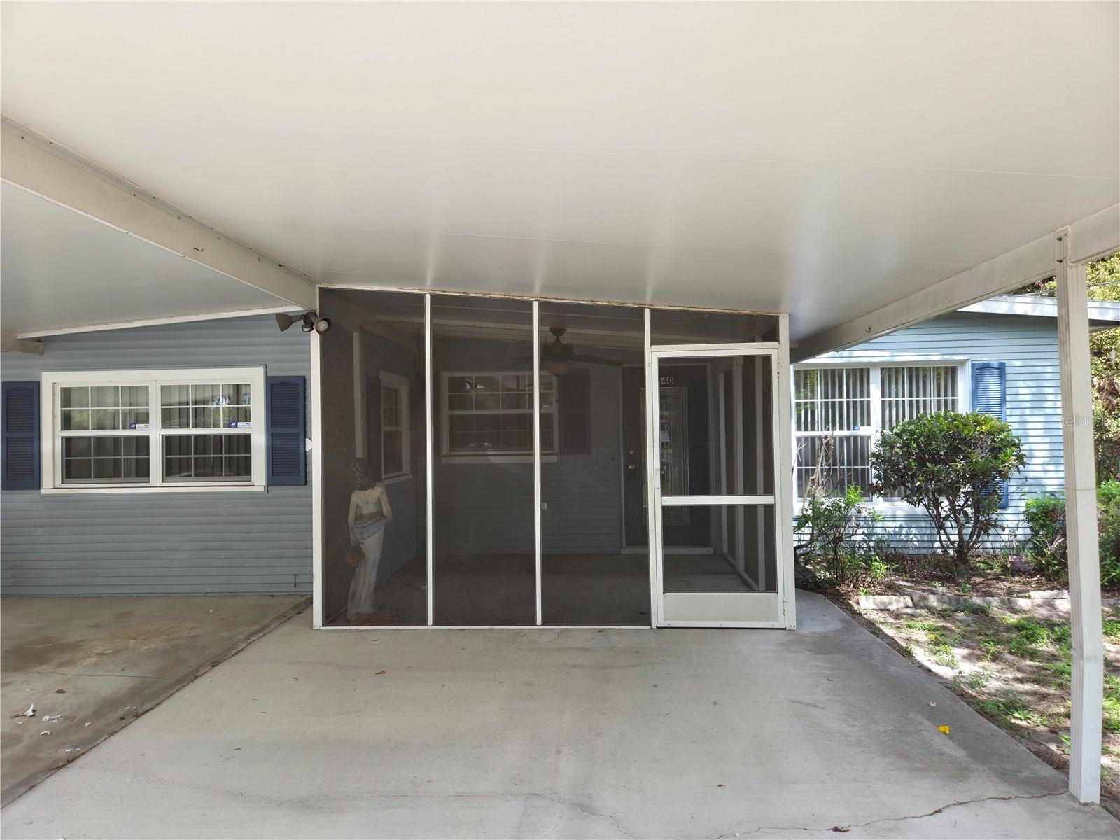 Image 22 of 33 For 640 Forrest Dr