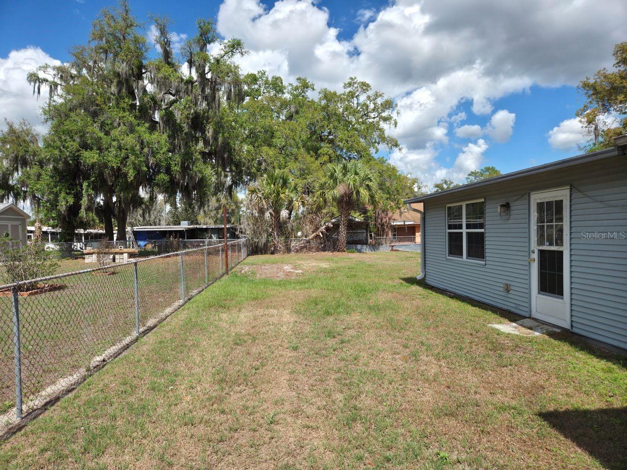 Image 31 of 33 For 640 Forrest Dr