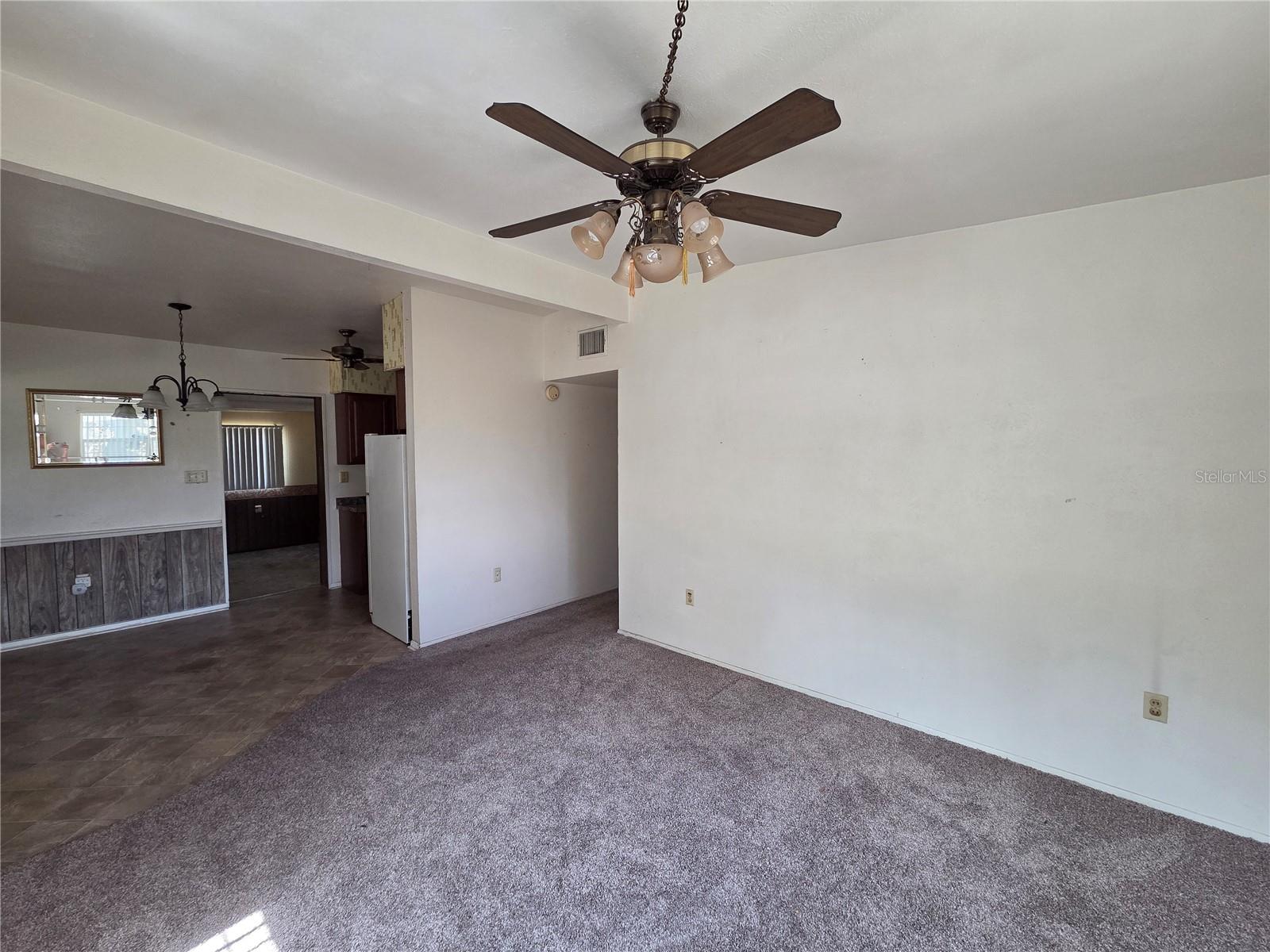 Image 5 of 33 For 640 Forrest Dr