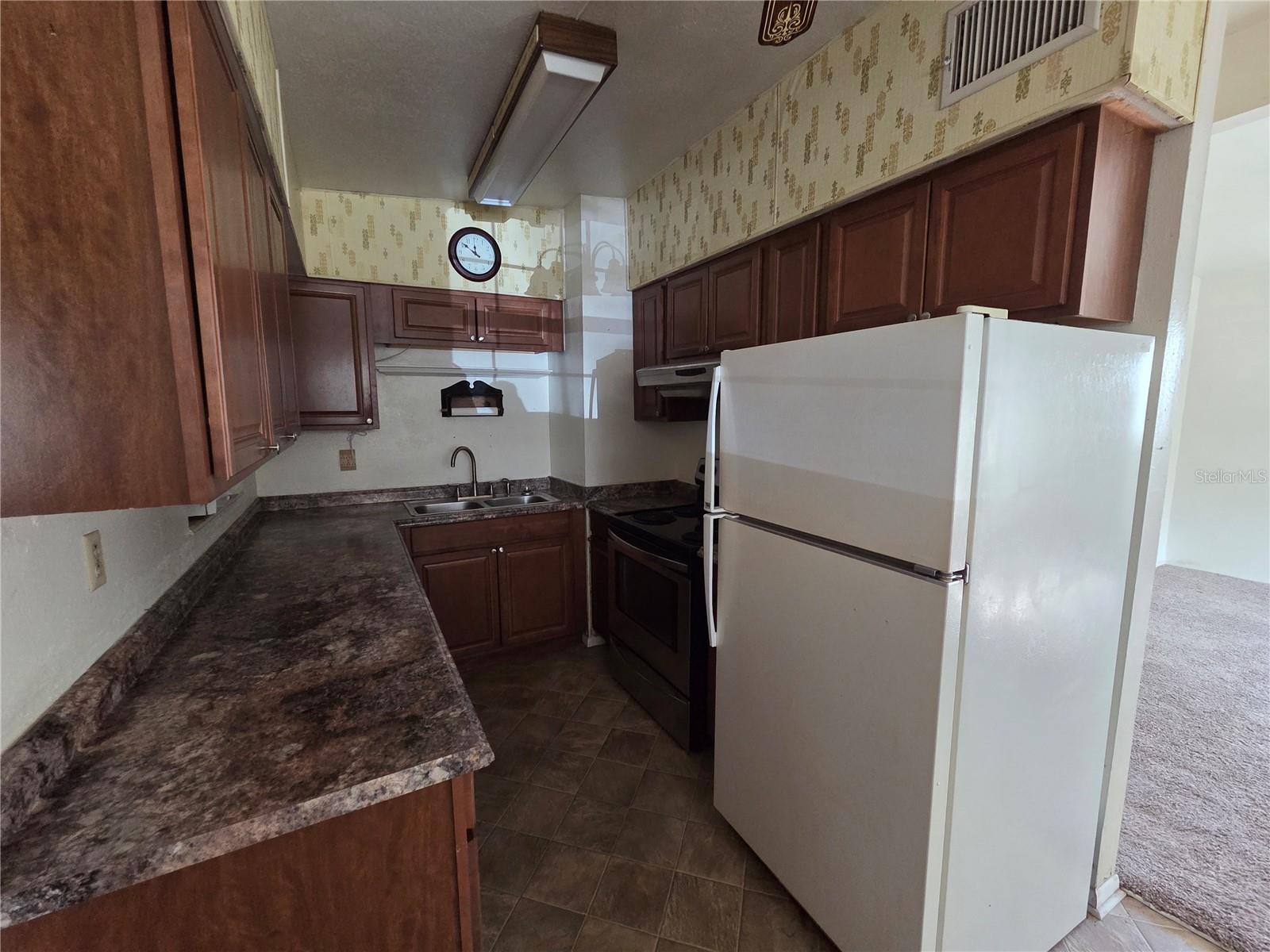 Image 7 of 33 For 640 Forrest Dr