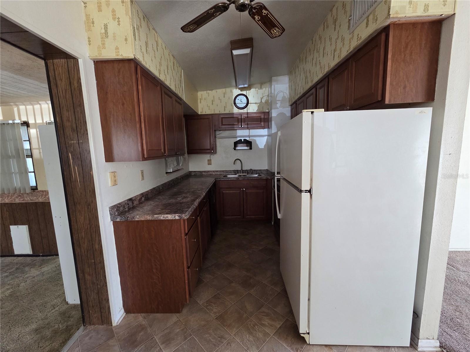 Image 8 of 33 For 640 Forrest Dr