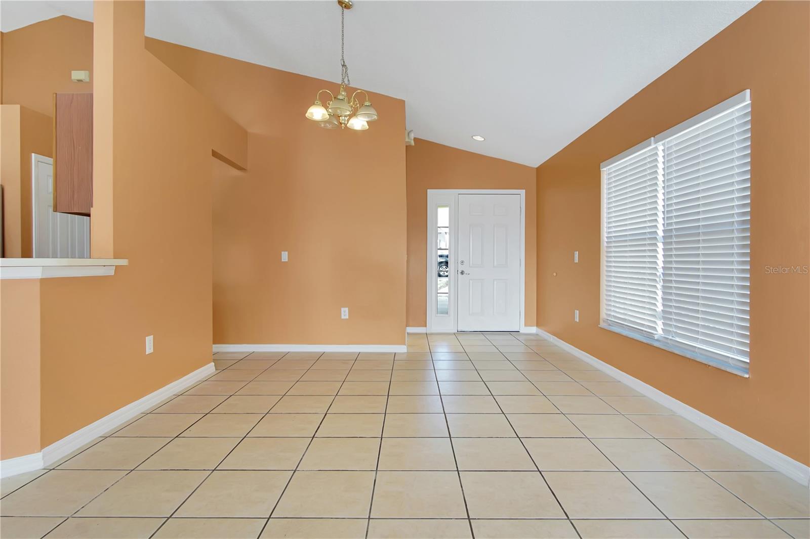 Image 15 of 41 For 1448 Park Place