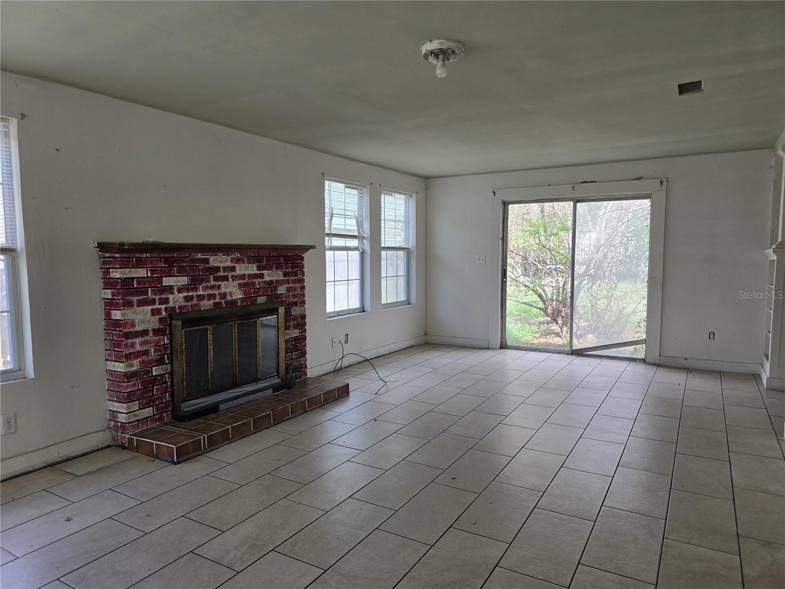 Image 11 of 41 For 2815 Avenue Q Nw