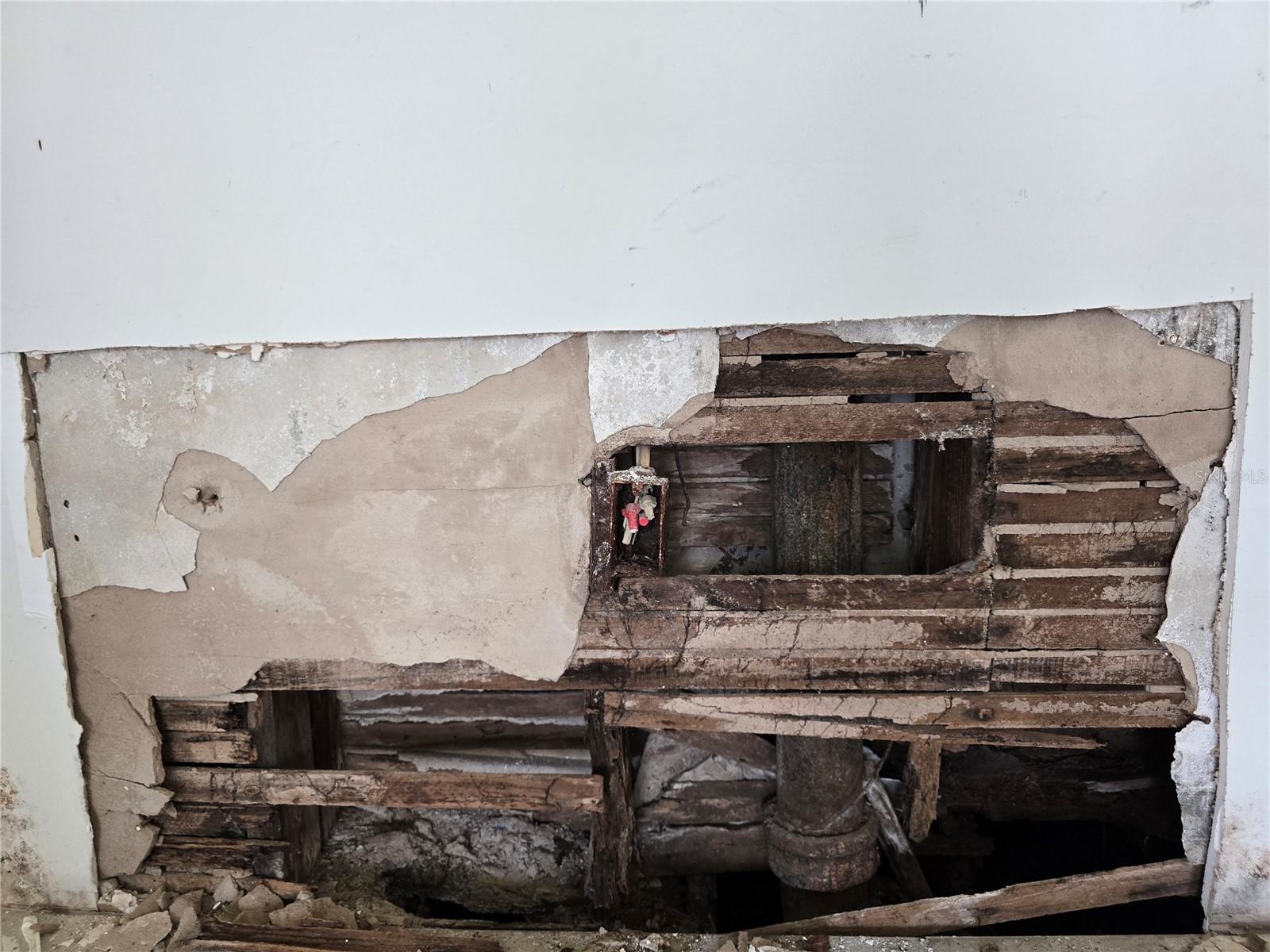 Image 14 of 41 For 2815 Avenue Q Nw