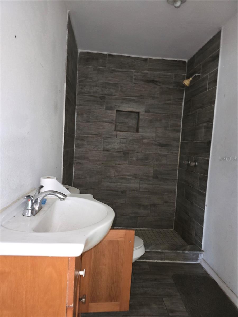 Image 15 of 41 For 2815 Avenue Q Nw