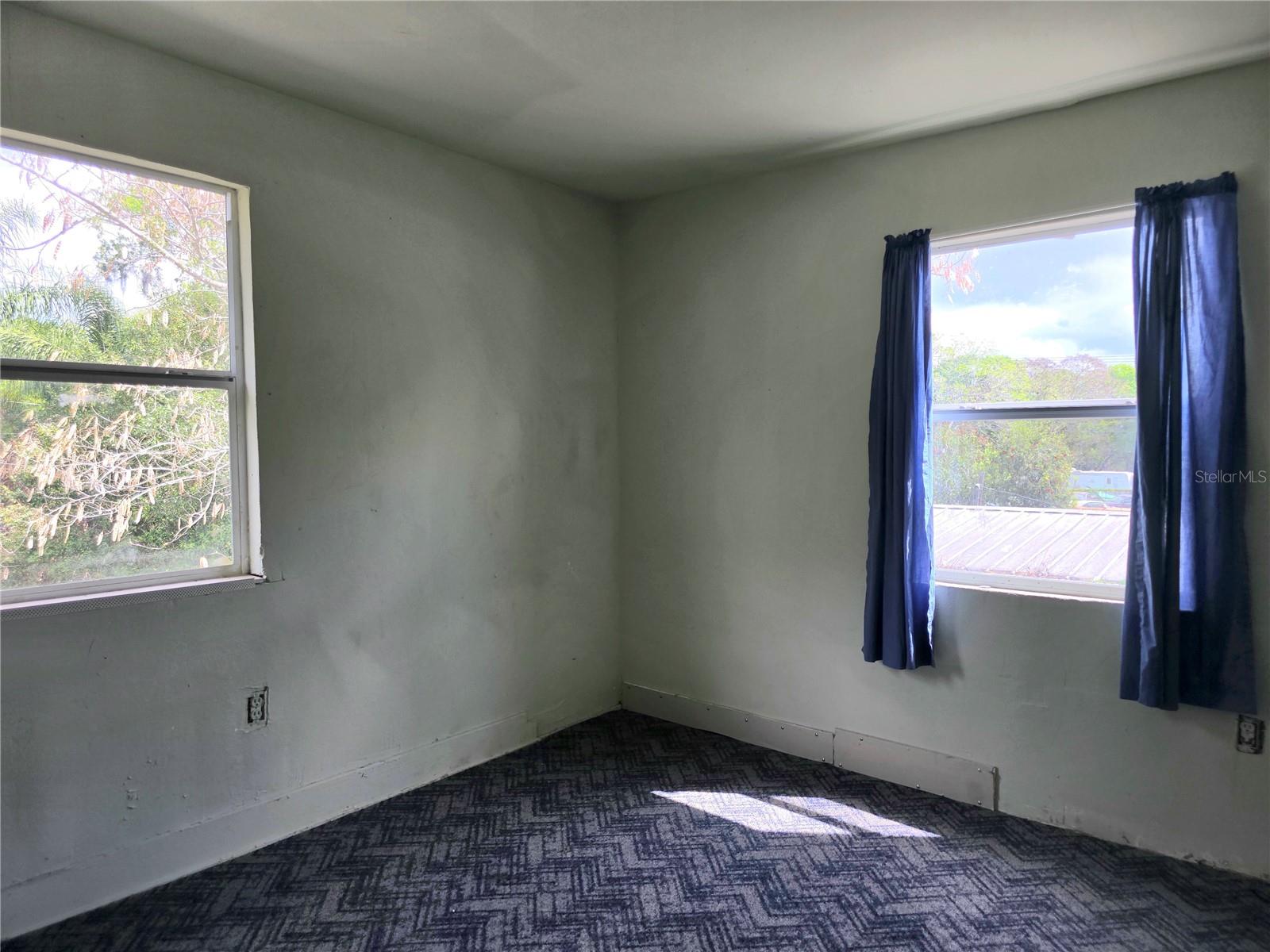 Image 33 of 41 For 2815 Avenue Q Nw