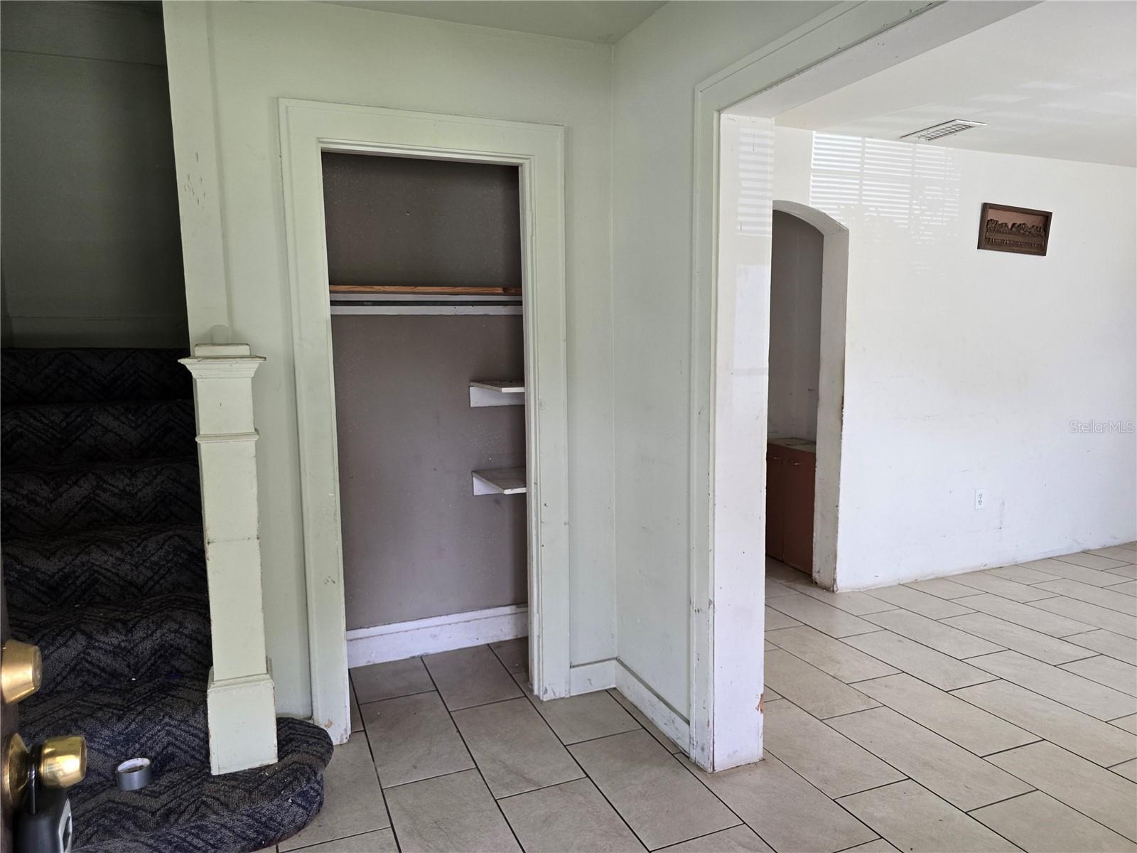 Image 7 of 41 For 2815 Avenue Q Nw