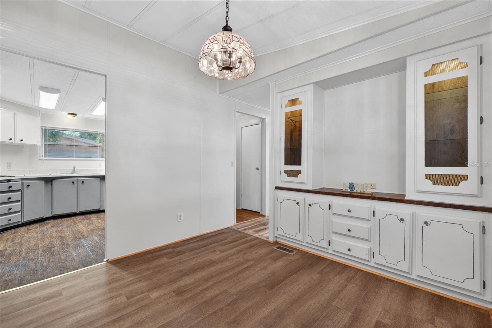 Image 31 of 79 For 214 Canova Drive