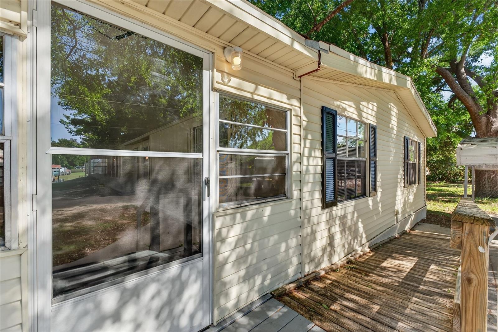 Image 6 of 79 For 214 Canova Drive