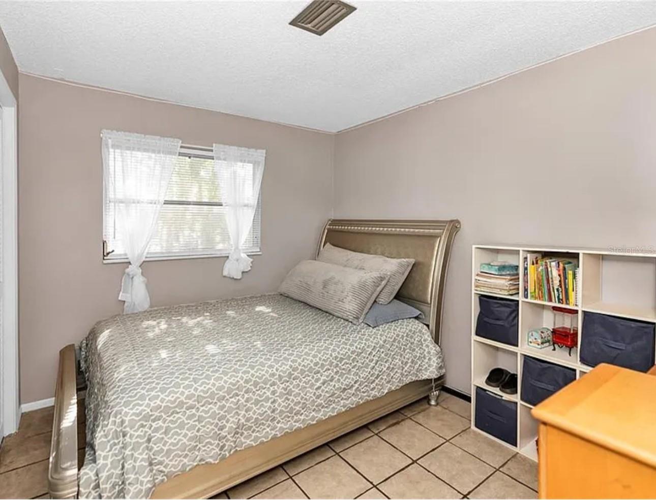 Image 17 of 33 For 2256 Greenway Place