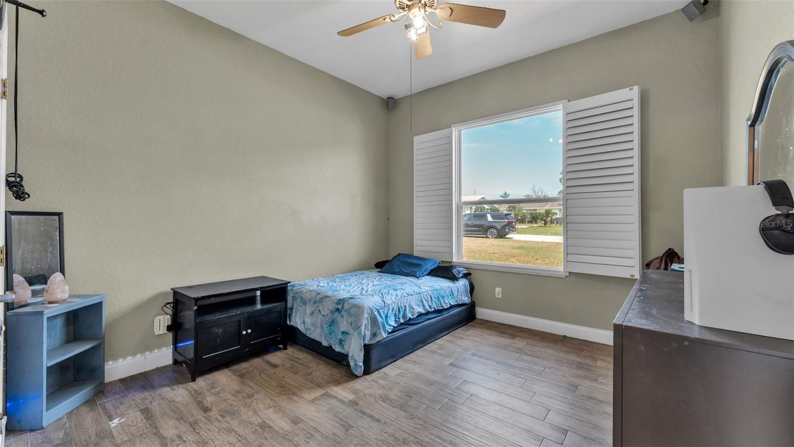 Image 24 of 38 For 629 Orange Valley Lane