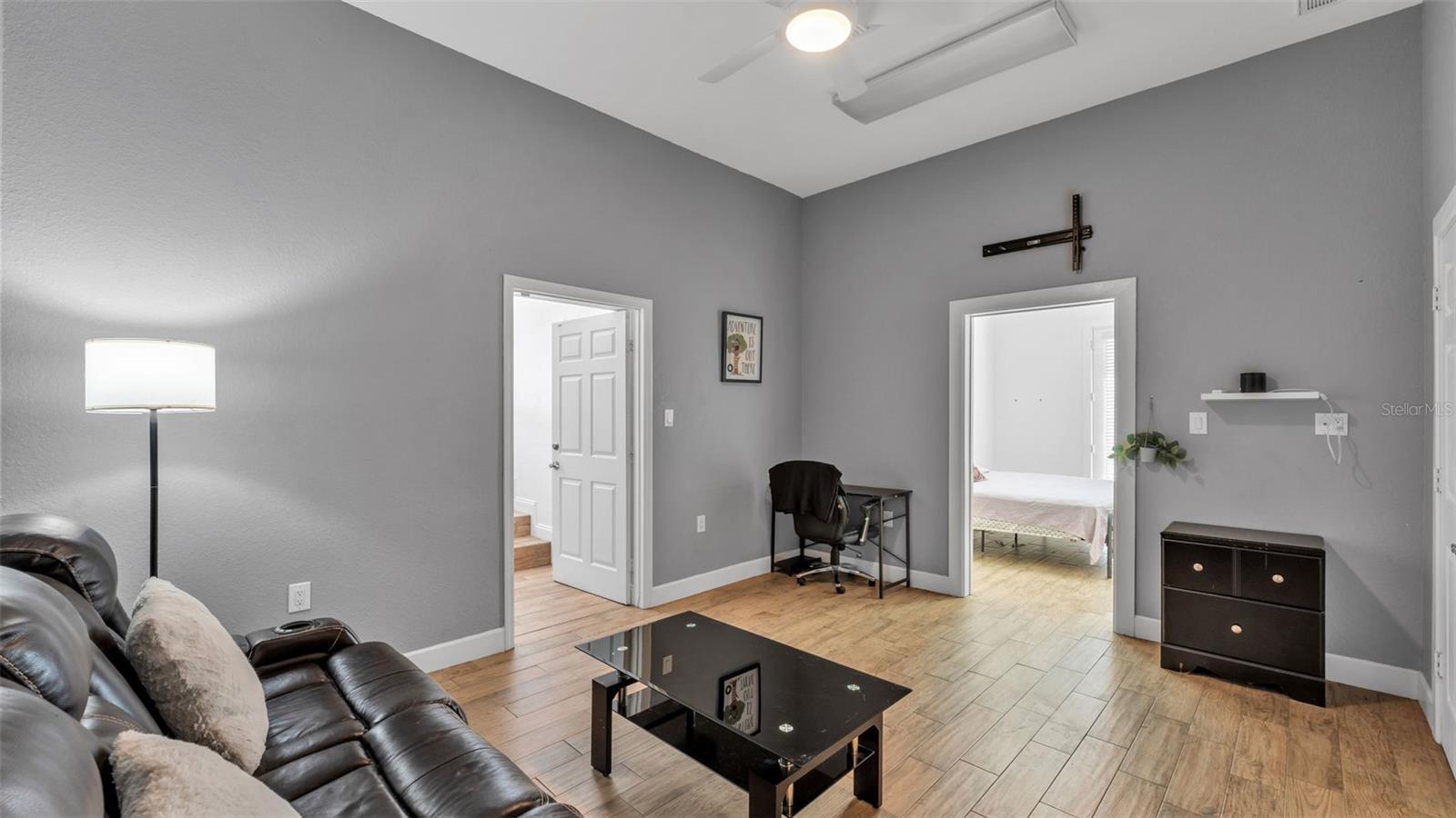 Image 27 of 38 For 629 Orange Valley Lane