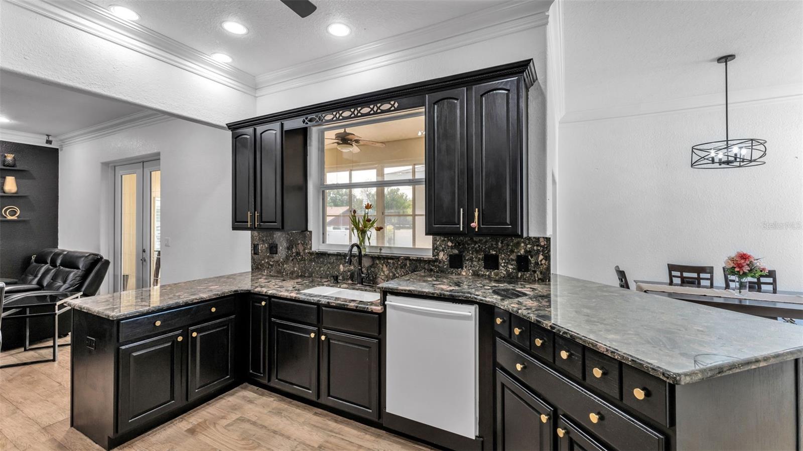 Image 9 of 38 For 629 Orange Valley Lane