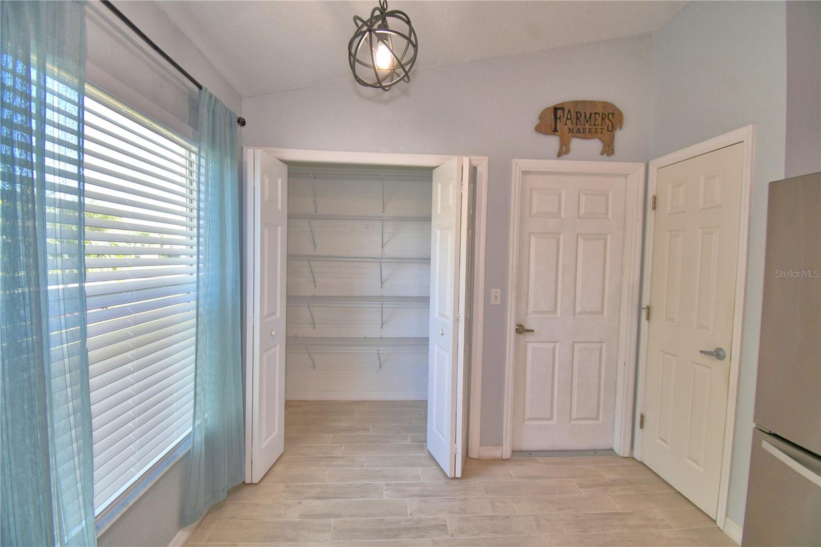 Image 18 of 79 For 4970 Mandolin Court