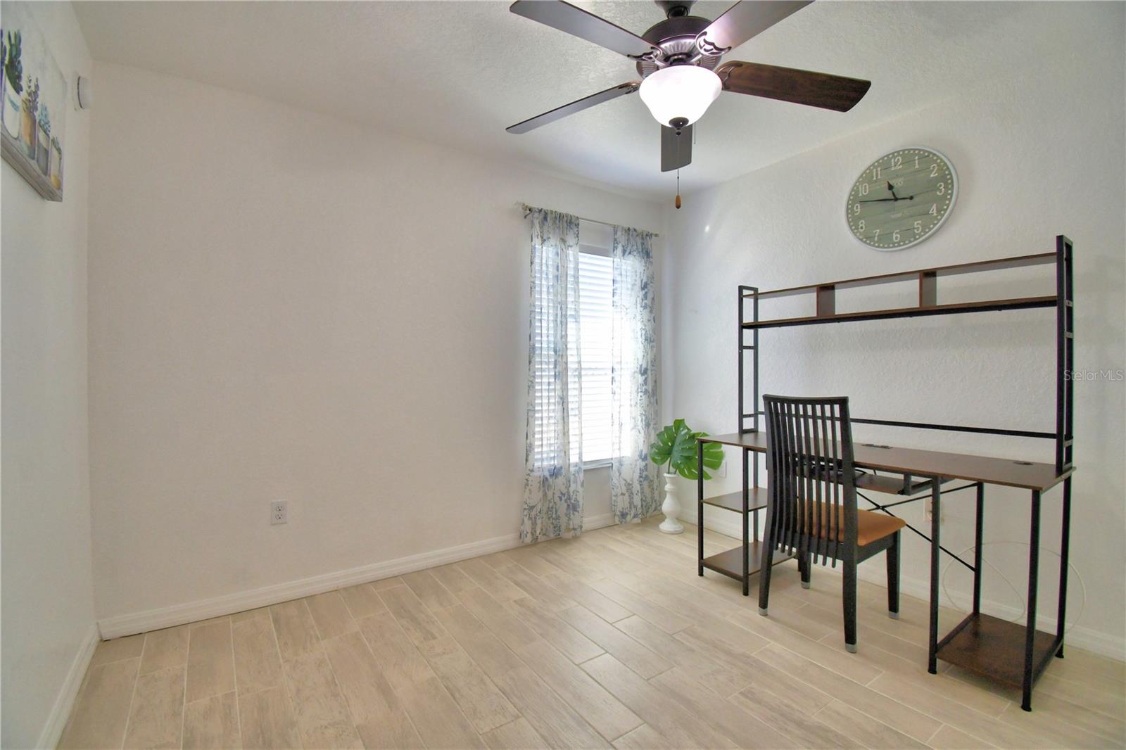 Image 37 of 79 For 4970 Mandolin Court