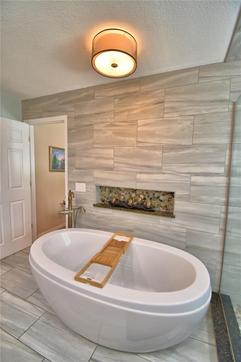 Image 56 of 85 For 2000 Lake Ariana Boulevard