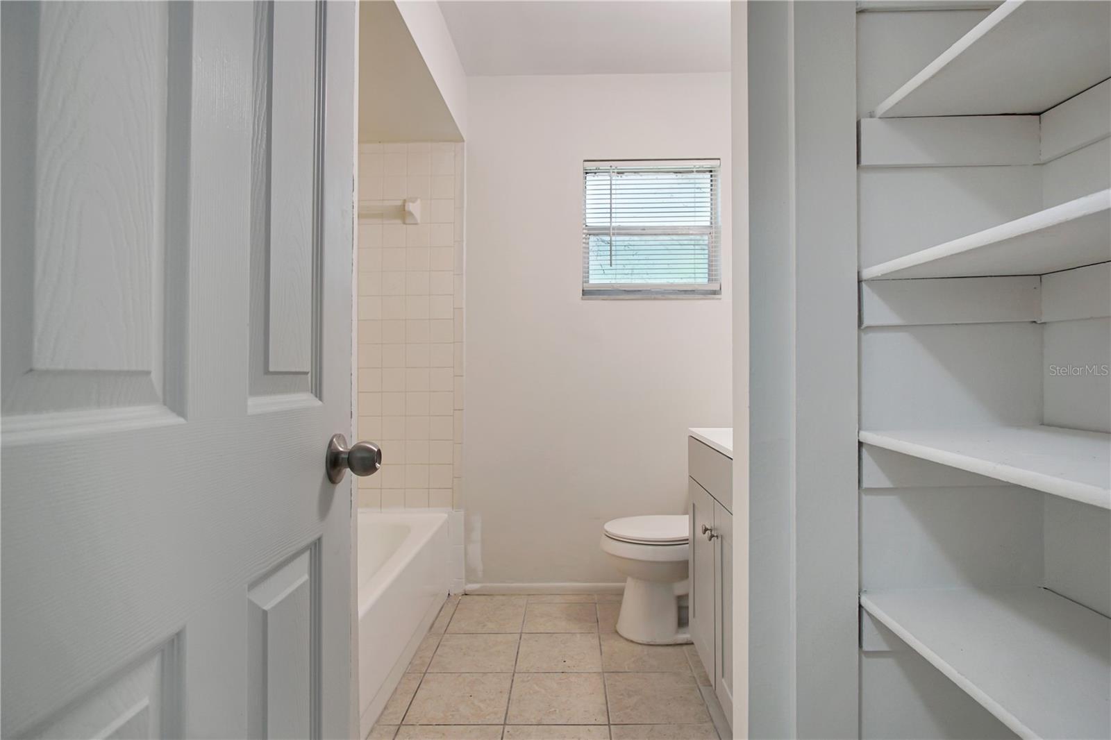 Image 16 of 21 For 2287 Avenue G Nw  Unit B