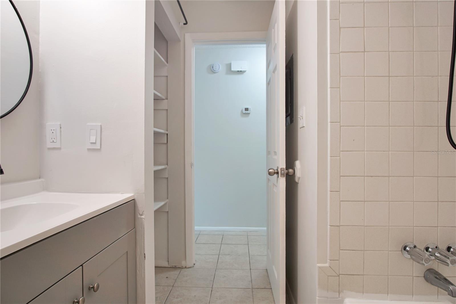 Image 19 of 21 For 2287 Avenue G Nw  Unit B