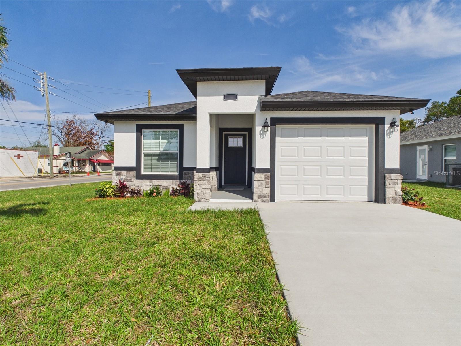 Details for 1347 Providence Road, LAKELAND, FL 33805