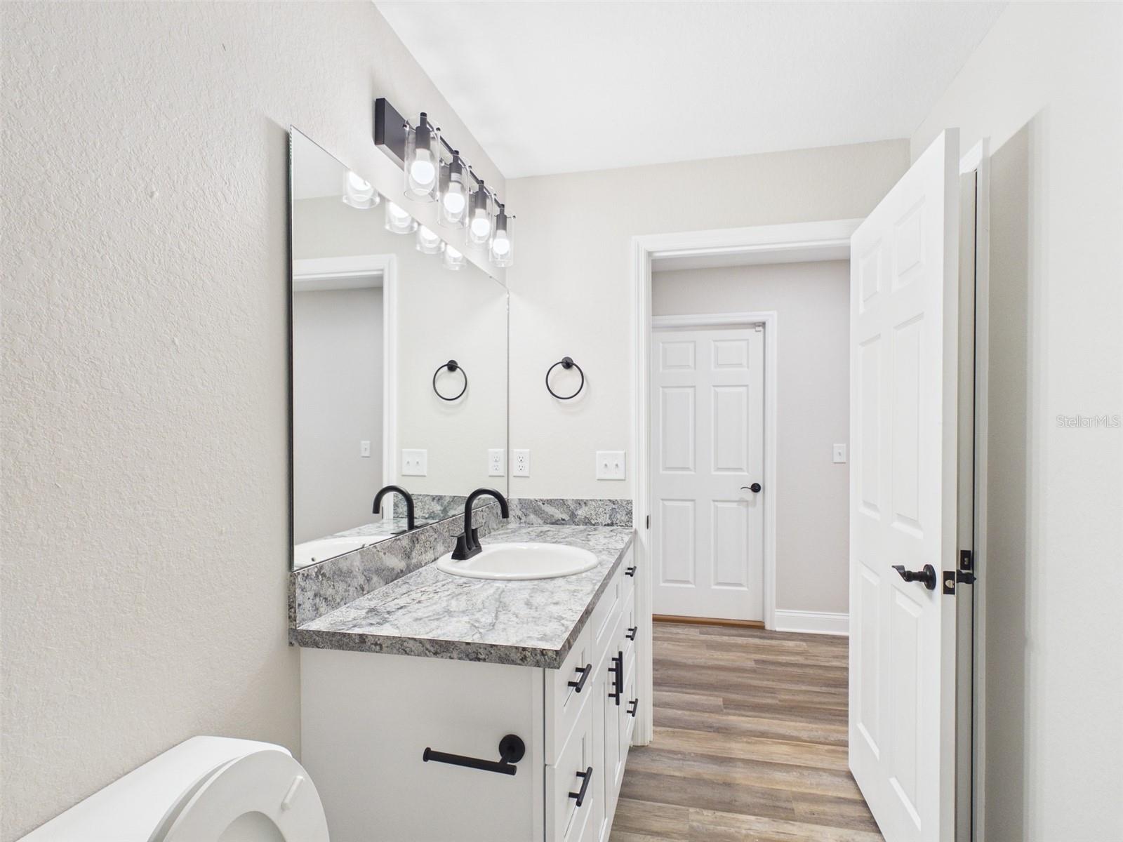 Image 14 of 31 For 1347 Providence Road