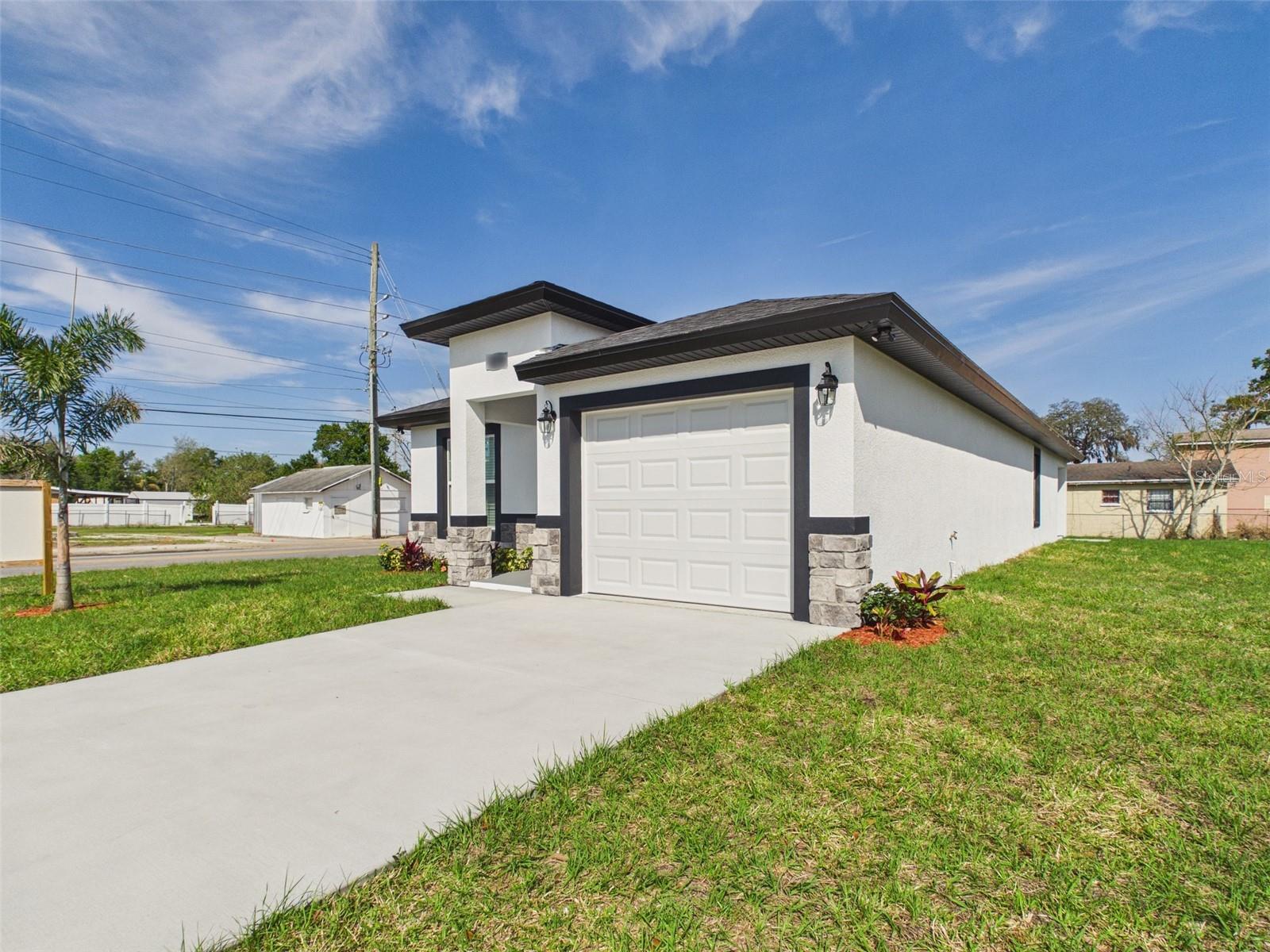 Image 25 of 31 For 1347 Providence Road